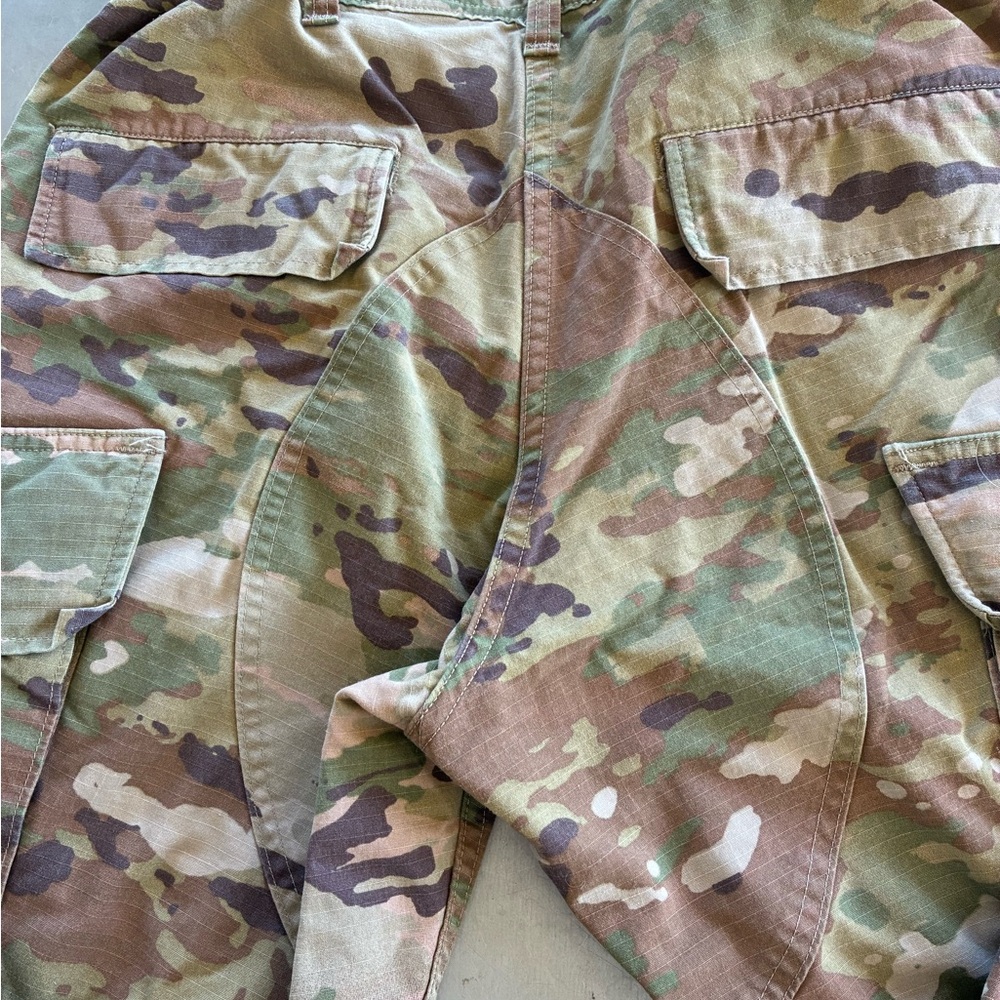 Camouflage Cargo Pants SZ 28 - Picture 7 of 11